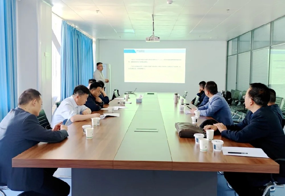 副市長郝效冬到甘肅前進集團傳祁乳業(yè)調(diào)研鮮奶冰淇淋等文創(chuàng)產(chǎn)品項目