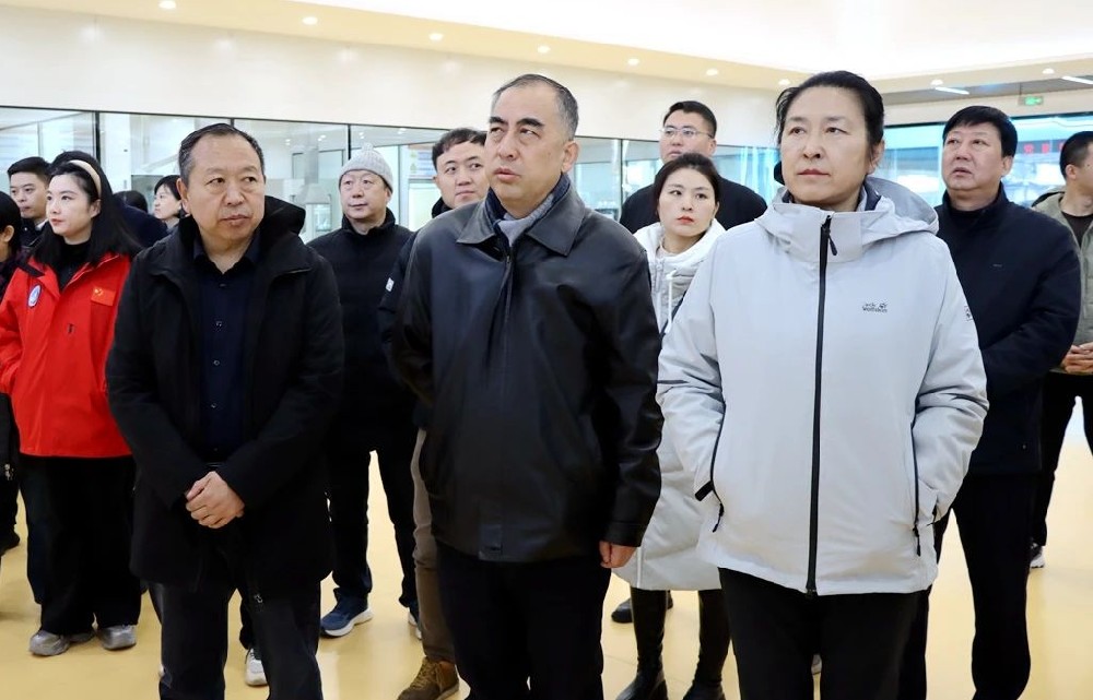 省委直屬機關(guān)工委學(xué)習(xí)貫徹黨的二十屆三中全會精神研討班學(xué)員走進傳祁甘味乳業(yè)