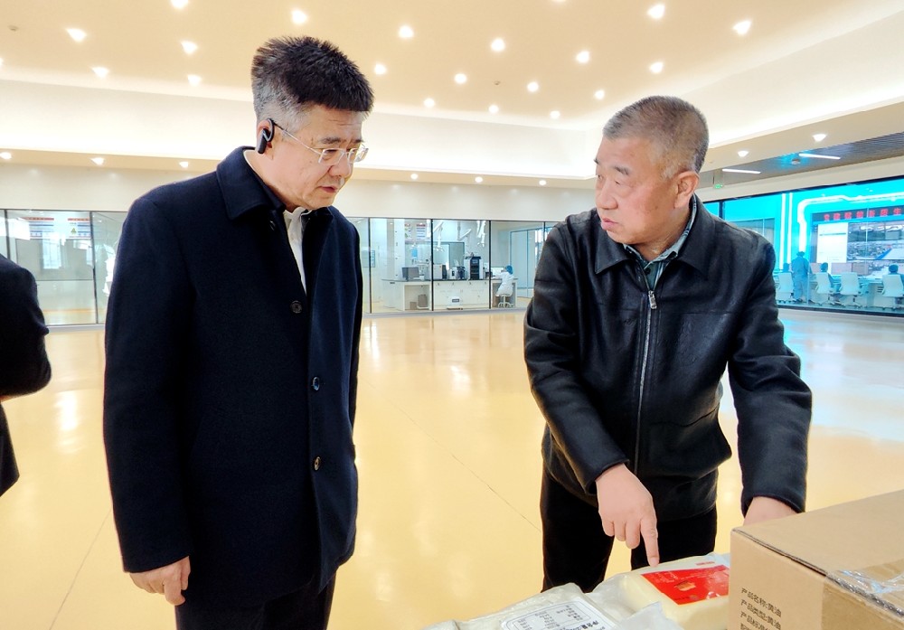 甘肅銀行黨委書記、董事長劉青到傳祁甘味乳業(yè)考察調(diào)研