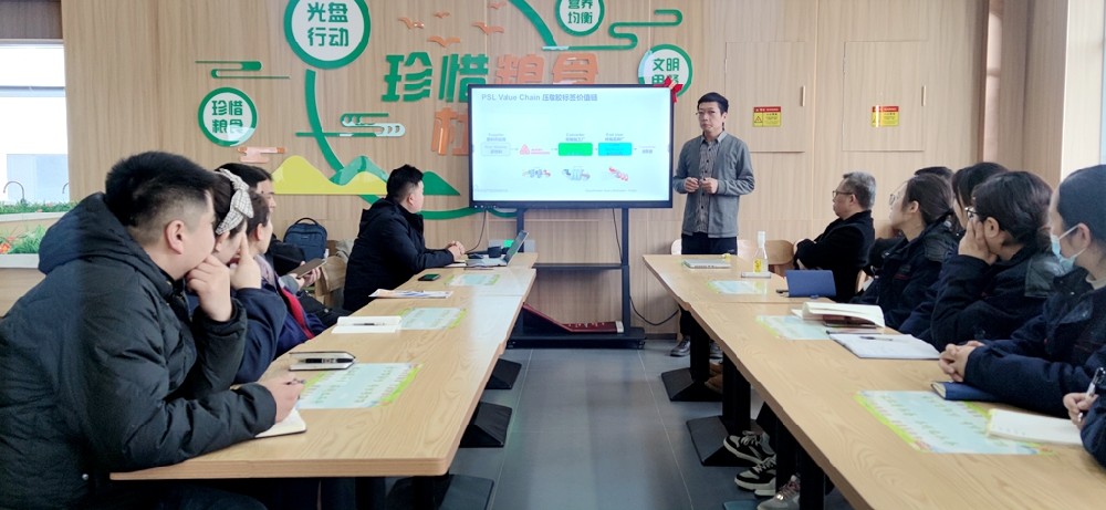 甘肅傳祁甘味乳業(yè)邀請成都每天用印刷有限公司開展標(biāo)簽技術(shù)提升培訓(xùn)