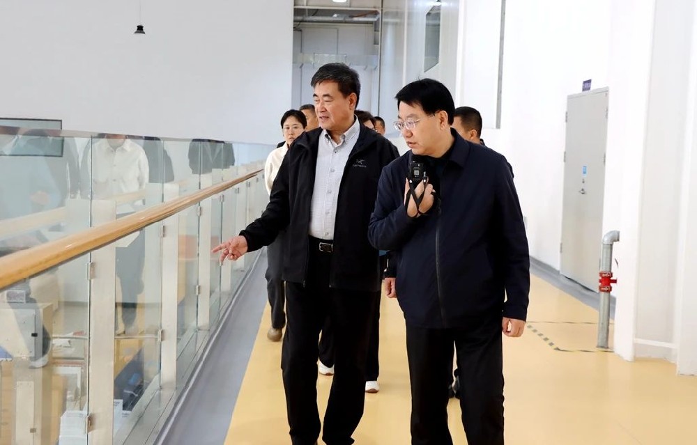 內(nèi)蒙古自治區(qū)農(nóng)牧廳考察團到甘肅傳祁甘味乳業(yè)調(diào)研考察