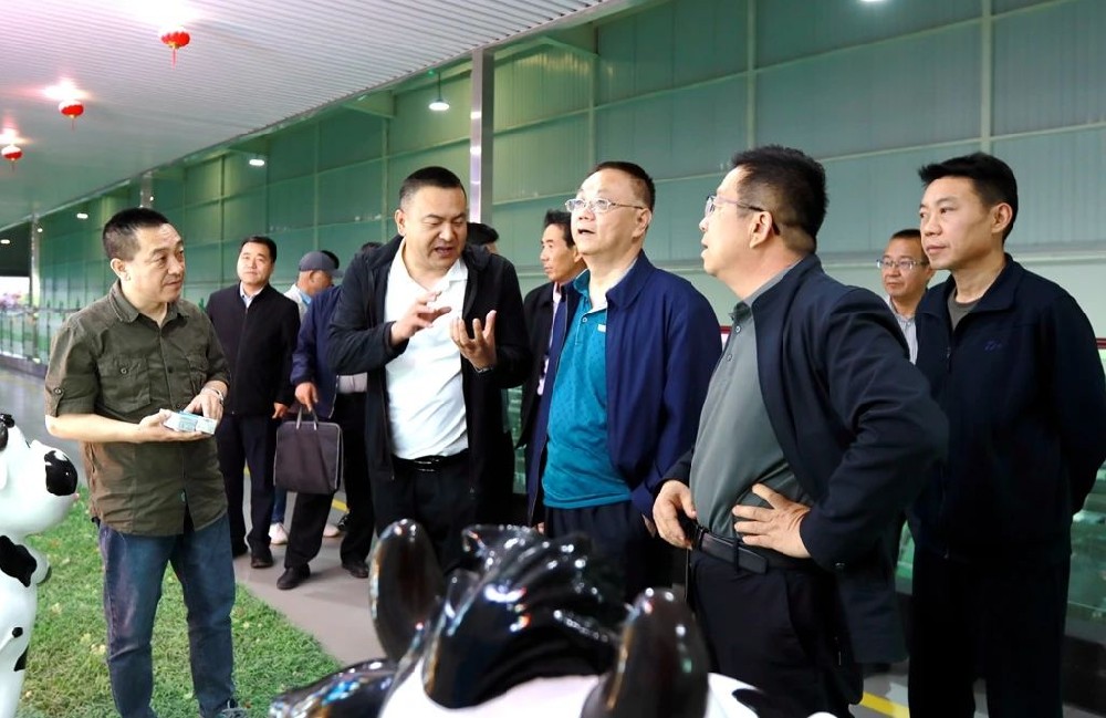 省勞務(wù)辦到甘肅傳祁乳業(yè)開展省級農(nóng)民工返鄉(xiāng)創(chuàng)業(yè)平臺評估活動