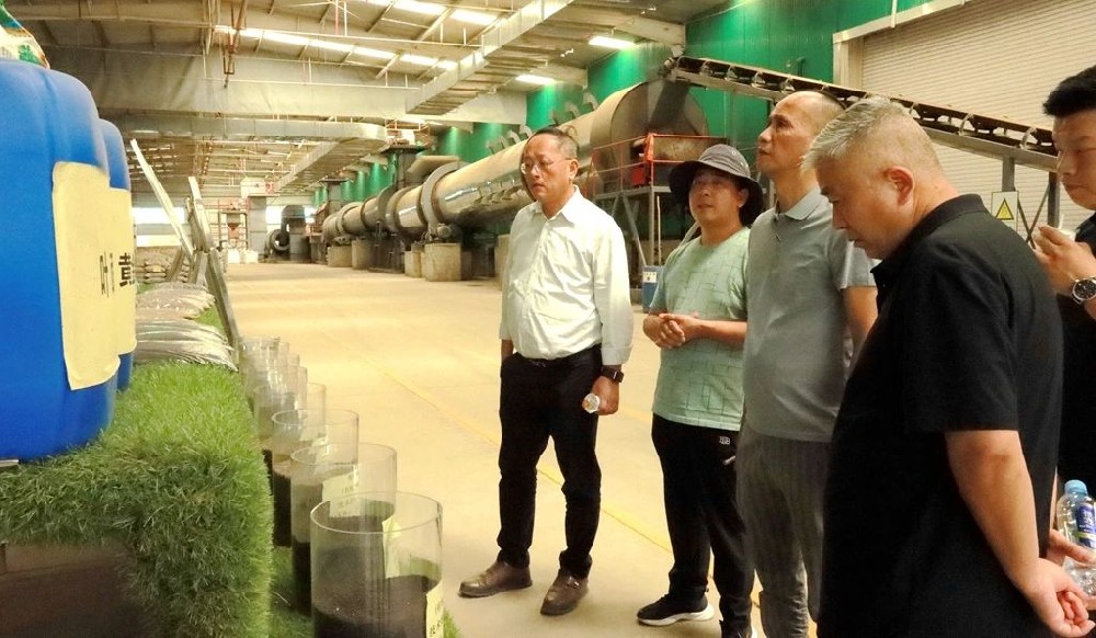 上海華豐生物科技公司董事長廖文泰到甘肅前進生物科技公司考察