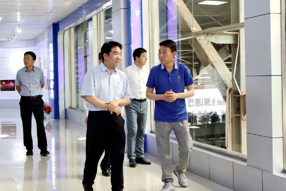 省委黨校副校長楊文福到甘肅前進集團調研指導