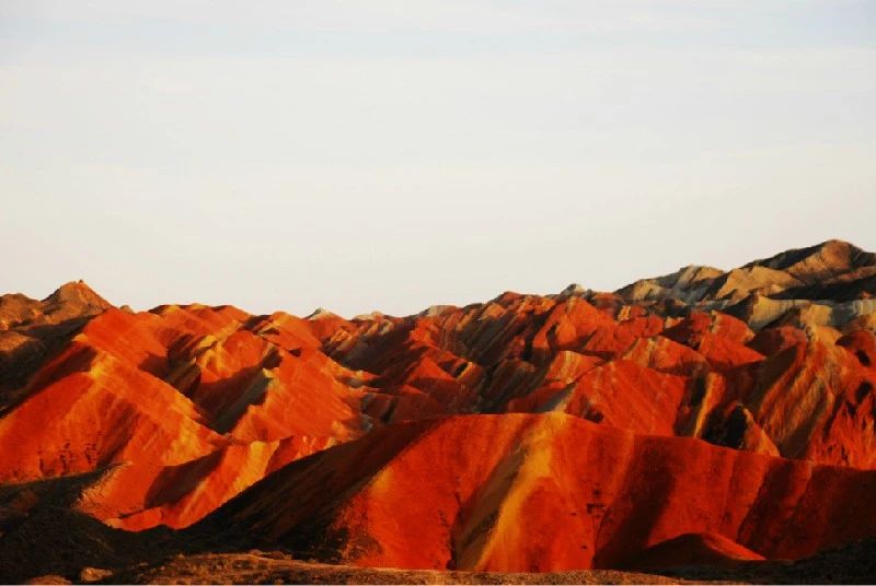 張掖，不但有絕美的自然景觀，還有醇香的前進牛奶
