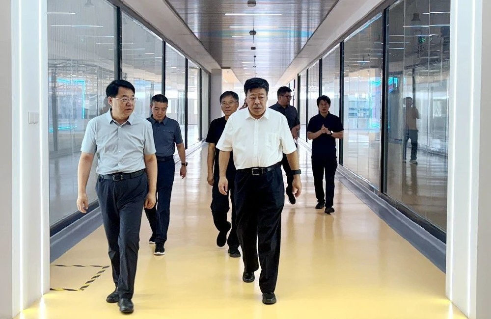 全國畜牧總站原站長時建忠到甘肅傳祁甘味乳業(yè)調(diào)研