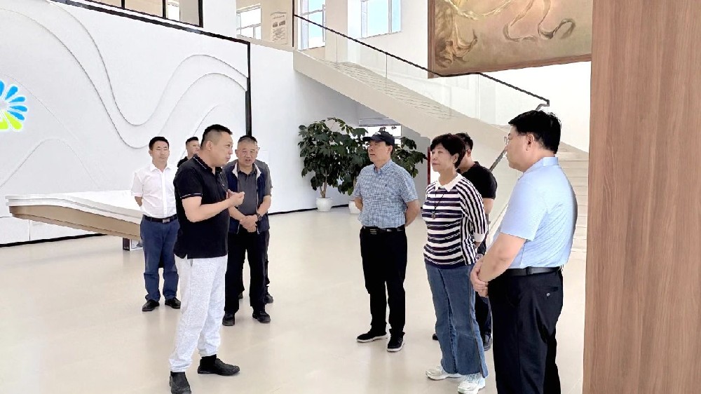 中國乳制品工業(yè)協(xié)會領導調(diào)研參觀甘肅傳祁甘味乳業(yè)