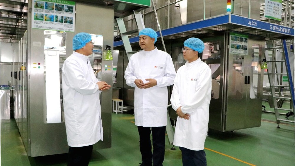 蔡吉鵬 | 用新質(zhì)生產(chǎn)力掀開乳業(yè)發(fā)展新篇章