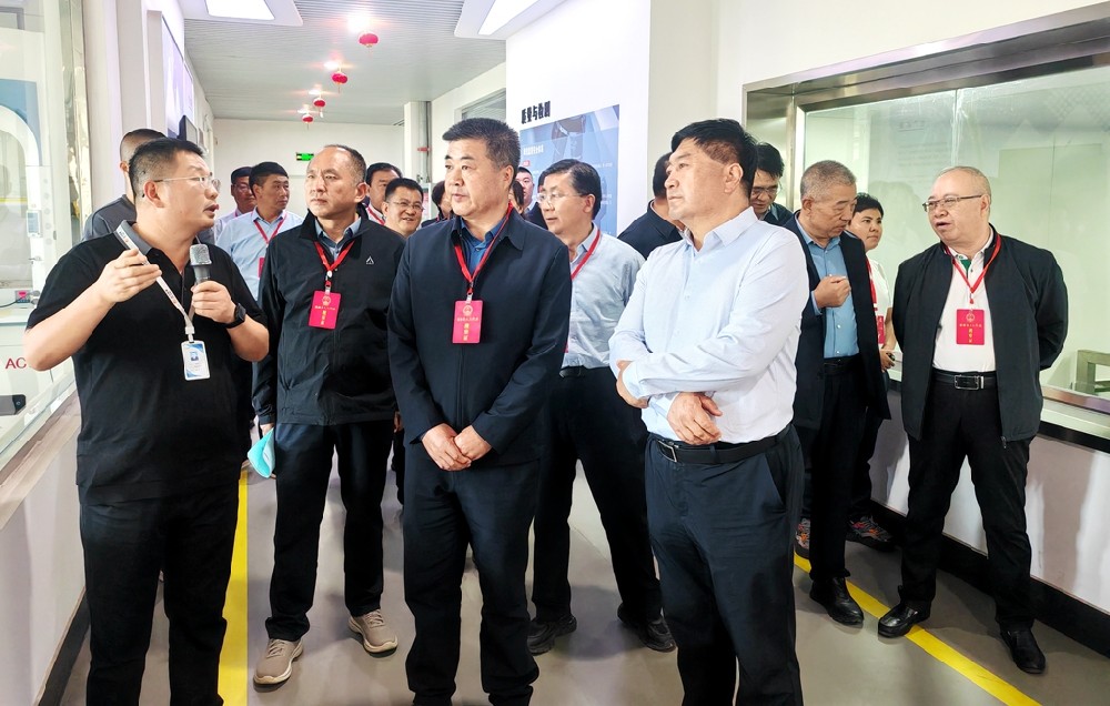 市人大代表到甘肅傳祁乳業(yè)視察代表建議辦理情況